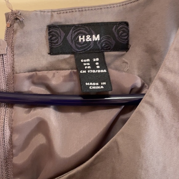 Grey/slightly lavender dress perfect for weddings! - Picture 6 of 9